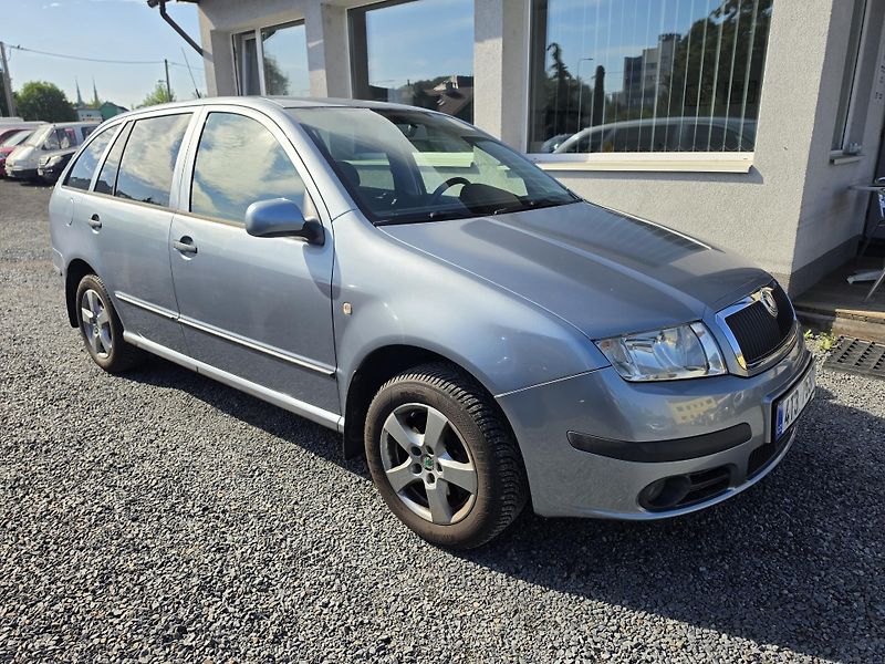 Škoda Fabia 1.2 12V HTP 47kw TZ - fotka 1 z 37