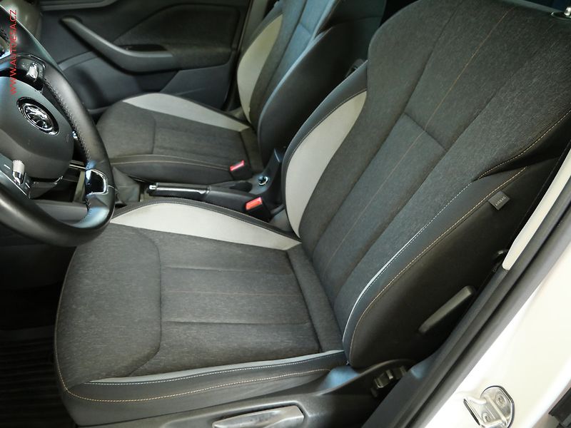 Škoda Scala (2023) 1.0 TSi, 2.maj,ČR, Style - fotka 9 z 24