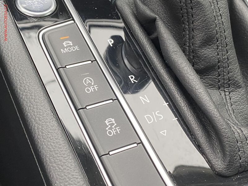 Volkswagen Passat (2016) 2.0BiTDi 4x4, ČR, Highline - fotka 15 z 21