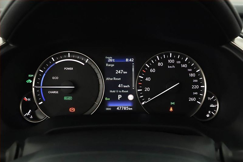 Lexus RX 400h (2023) 450 h - fotka 10 z 20