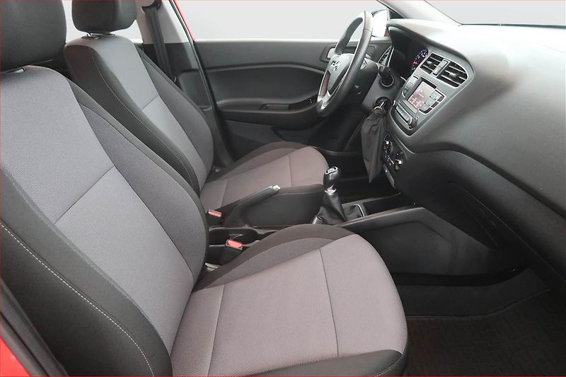 Hyundai i20 (2019) 1.2, Serv.kniha - fotka 9 z 16