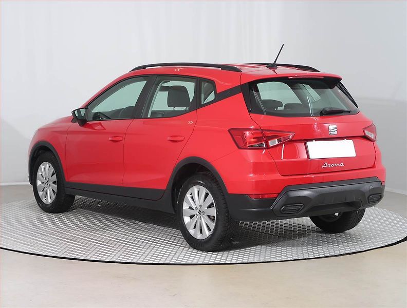 Seat Arona (2021) 1.0 TSI, Tempomat - fotka 4 z 16