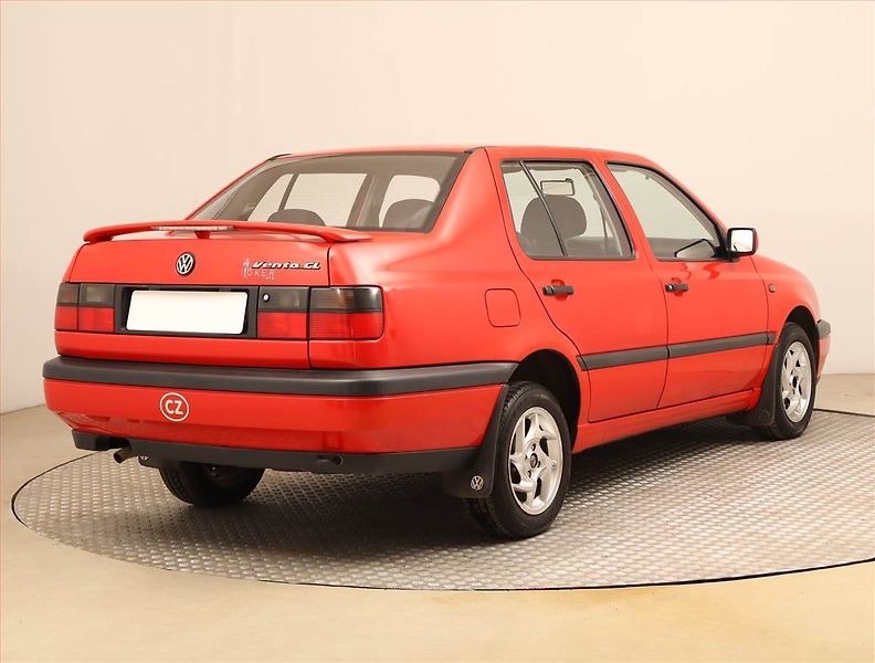 Volkswagen Vento (1997) 1.8, ČR,1.maj, nová STK - fotka 5 z 14