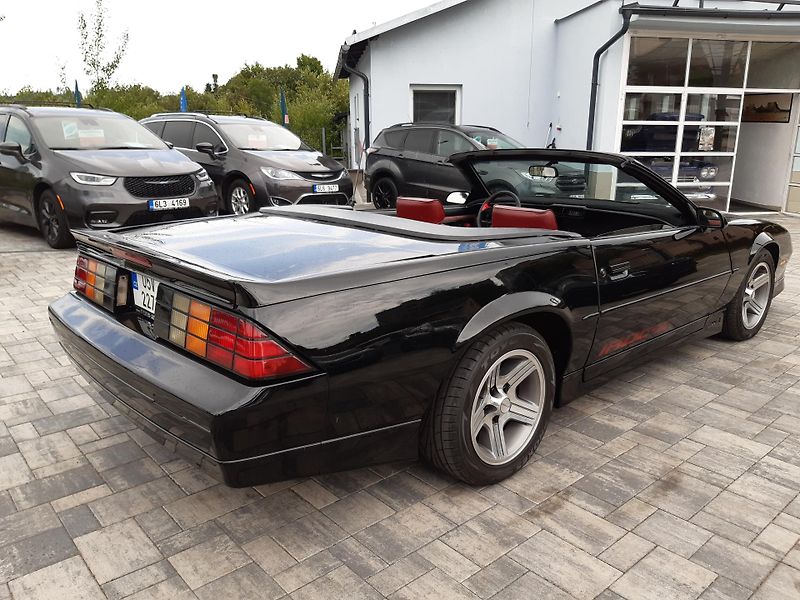 Chevrolet Camaro (1989) Z28 5,0V8 ConvertibleREZERVACE - fotka 7 z 28