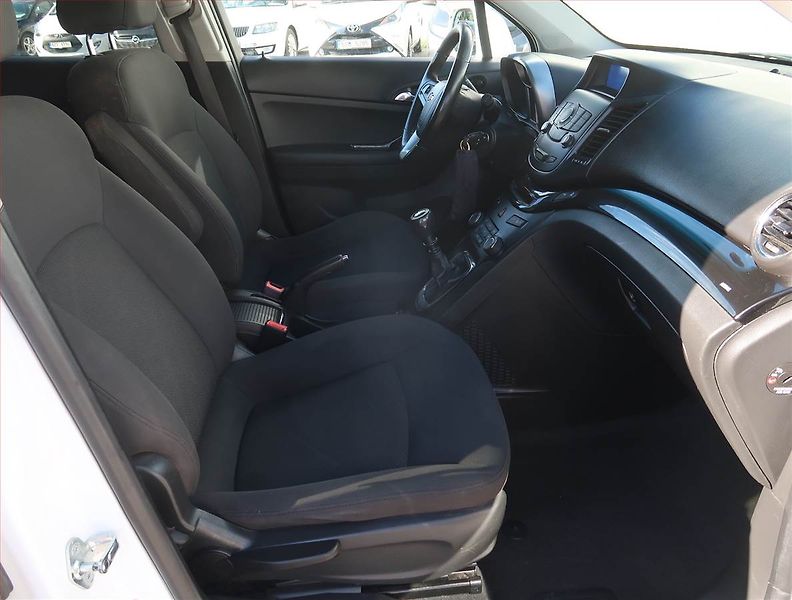 Chevrolet Orlando (2013) 2.0 VCDi, 7 míst, nová STK - fotka 9 z 19
