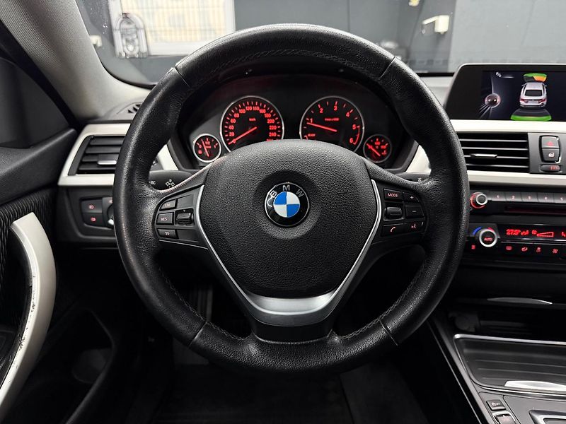 BMW Řada 4 (2015) Gran Coupé 418d A/T - fotka 13 z 24