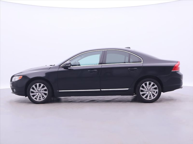 Volvo S80 2,4 D5 158kW DPH Aut. - fotka 4 z 31