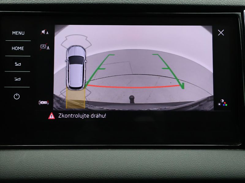Škoda Karoq 2,0 TDI 4x4 DSG Style LED DPH - fotka 23 z 32