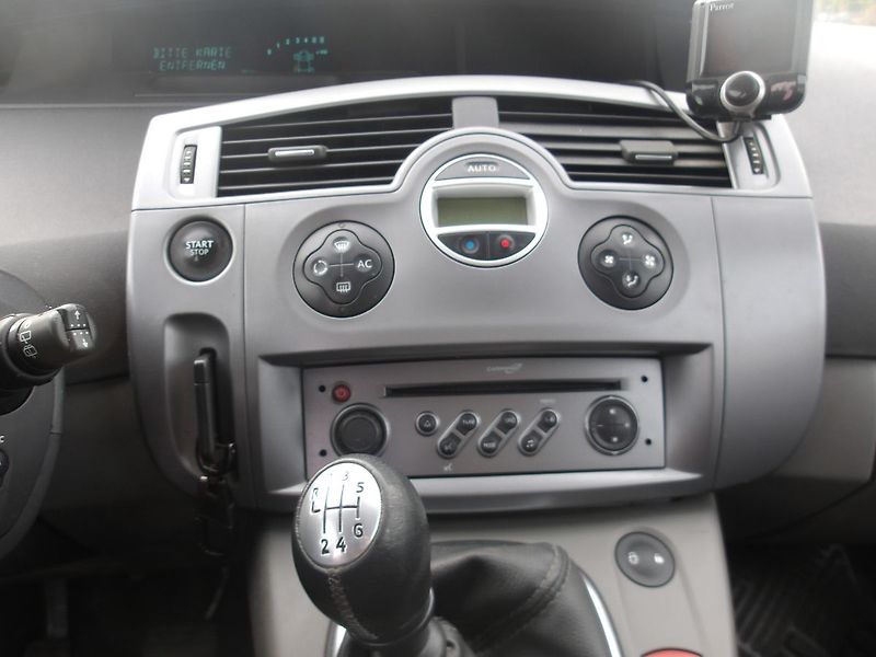 Renault Scénic 1,5DCi PĚKNÝ ! - fotka 10 z 26