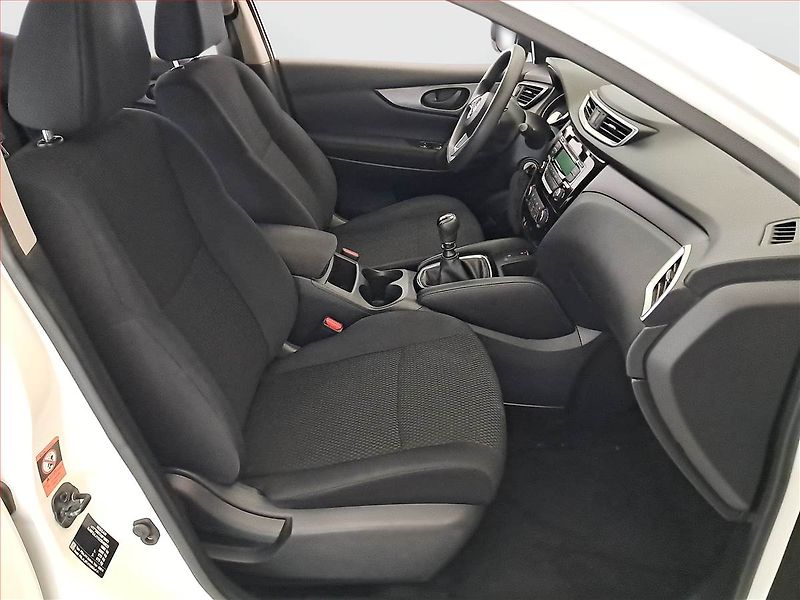 Nissan Qashqai (2018) 1.2 DIG-T, Serv.kniha - fotka 9 z 18
