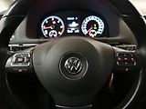 Volkswagen Touran (2014) 2.0 TDI, Automat, 7 míst - náhled 17