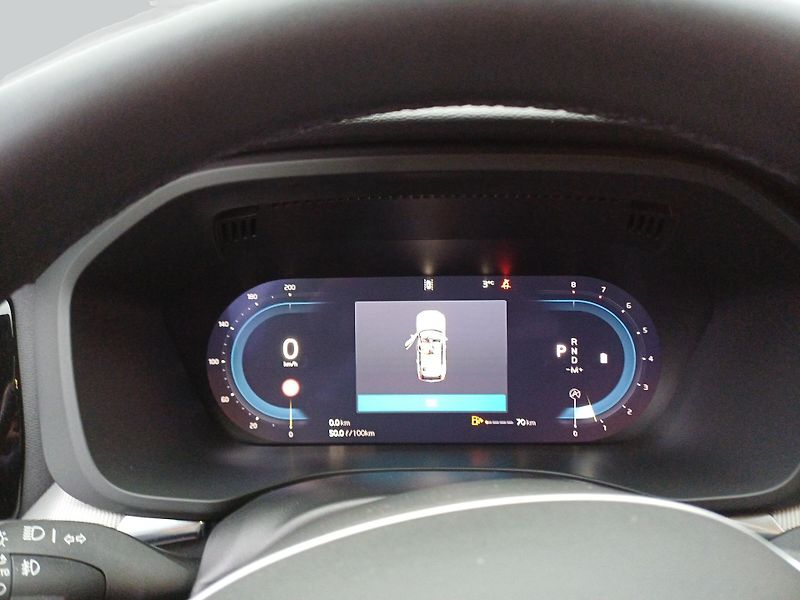 Volvo XC60 B5 AWD Plus Dark VZDUCH TAŽNÉ - fotka 13 z 15