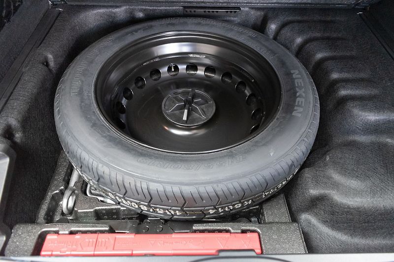Mercedes-Benz GLE 400d 4M*AMG*AIR*TAŽNÉ*DPH*ČR - fotka 49 z 51