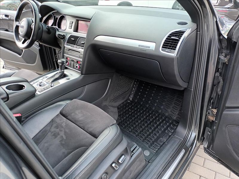 Audi Q7 3,0 TDI,150KW,ČR,S-LINE,TAŽNÉ, - fotka 27 z 41