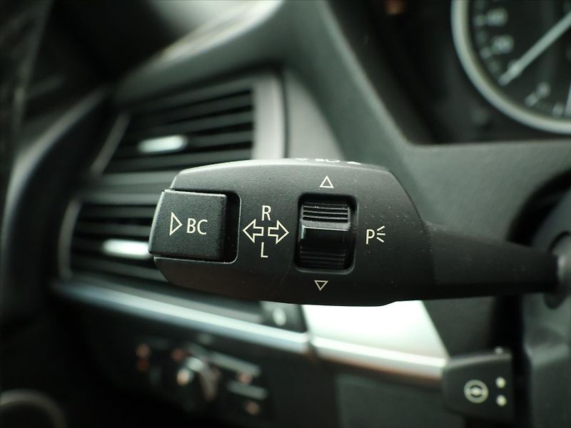 BMW X6 3.0 40d 225kW xDrive Xenon - fotka 18 z 34