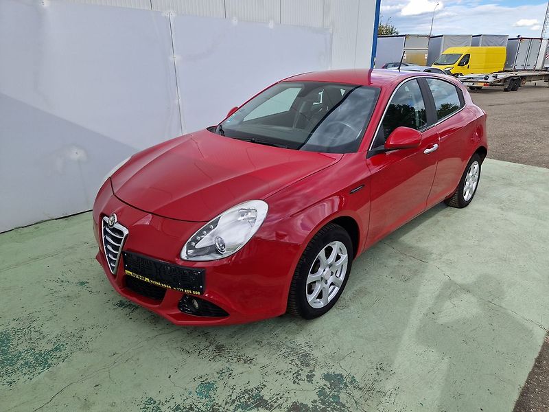 Alfa Romeo Giulietta Turismo 1.4 T 120 - fotka 2 z 27