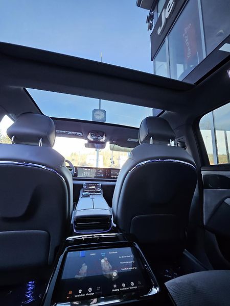 Dongfeng Voyah Passion PHEV (2024) VOYAH PASSION PHEV - fotka 21 z 24