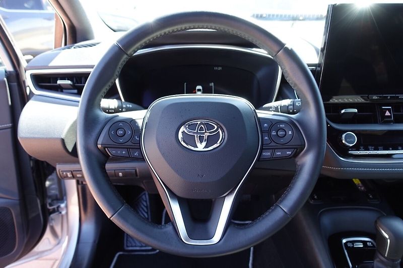 Toyota Corolla 1,8HSD Cofort Tech - fotka 17 z 32