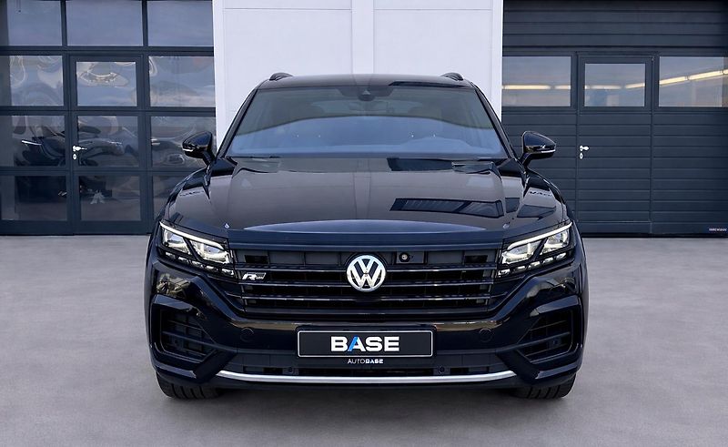Volkswagen Touareg 3.0TDI R-LINE 4M, TAŽNÉ, VZDUC - fotka 2 z 31