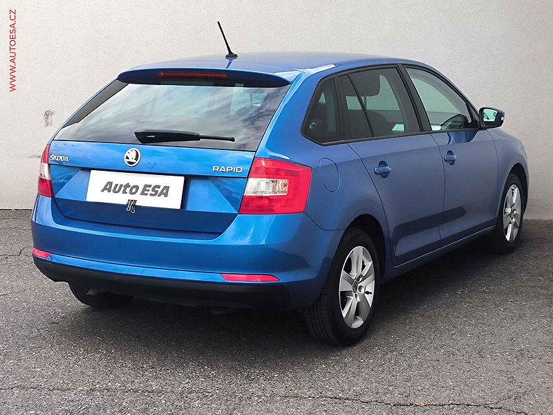 Škoda Rapid (2015) 1.2 TSI, 2.maj,ČR, Klima - fotka 4 z 16