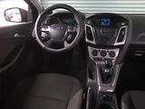 Ford Focus (2012) 1.6 TDCi, Tažné, rezervace - náhled 7