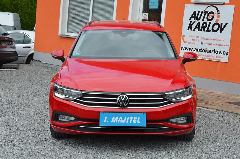 Volkswagen Passat (2021) 2.0 TDi DSG / 77.300km / 1.MAJ - fotka 2 z 42