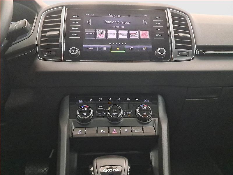 Škoda Karoq (2023) Style 1.5 TSI - fotka 12 z 20