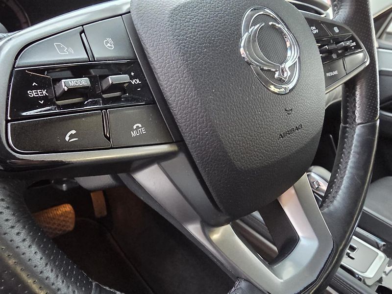 SsangYong Rexton 2.2-4x4-TAŽNÉ 3t-AUTOMAT - fotka 23 z 34