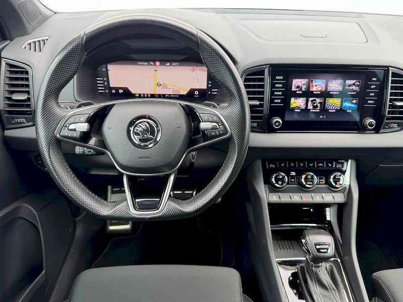 Škoda Karoq (2024) 2.0TSI 140kW DSG 4x4 SportLine - fotka 8 z 35
