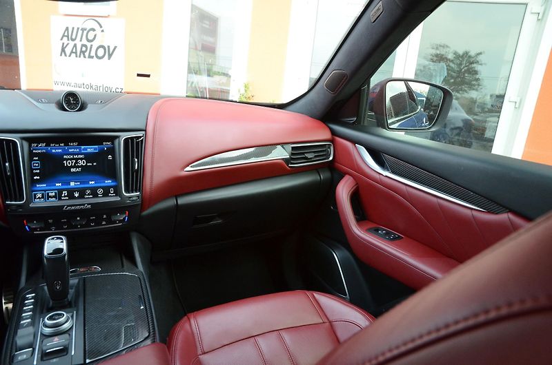 Maserati Levante (2018) 3.0 316kW SQ4 GranSport 106tkm - fotka 30 z 48