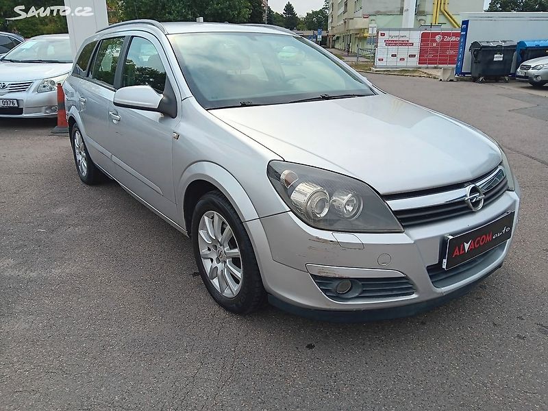 Opel Astra 1.7 CDTI - fotka 3 z 24