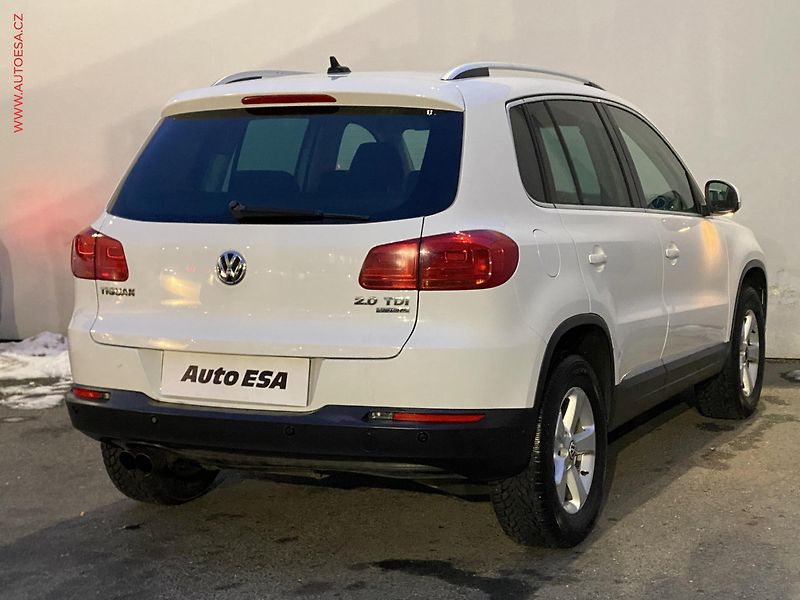 Volkswagen Tiguan (2011) 2.0TDi 4x4, ČR, Sport, DSG - fotka 4 z 16