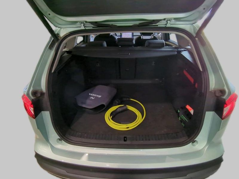 Škoda Enyaq 150kw, iV80 19ALU SOH 90% - fotka 8 z 9