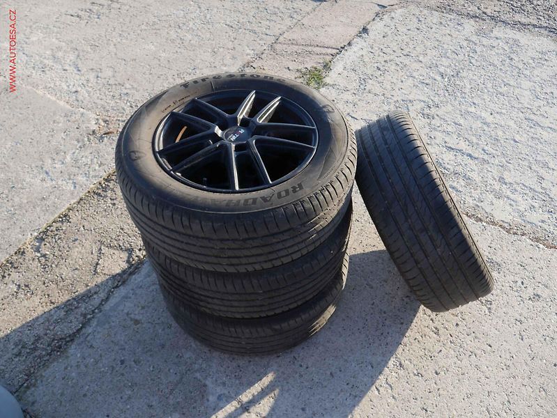 Volkswagen Passat (2018) 2.0 TDi, Comfortline, navi - fotka 19 z 19