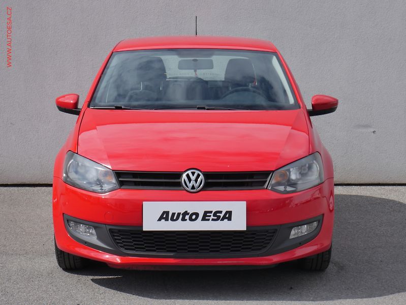 Volkswagen Polo (2012) 1.2 TSi, ČR, AC, park.asist - fotka 2 z 18