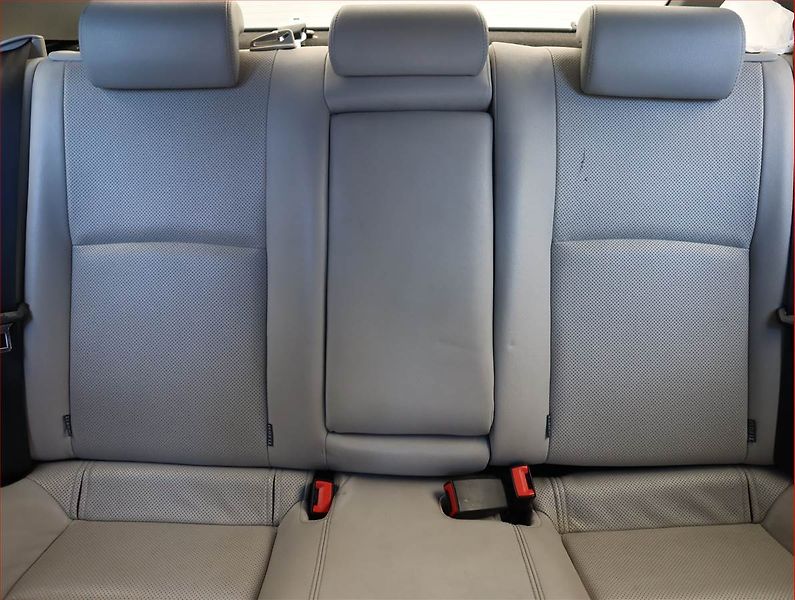 Toyota Avensis (2012) 2.2 D-4D, Automat, Xenony - fotka 10 z 21