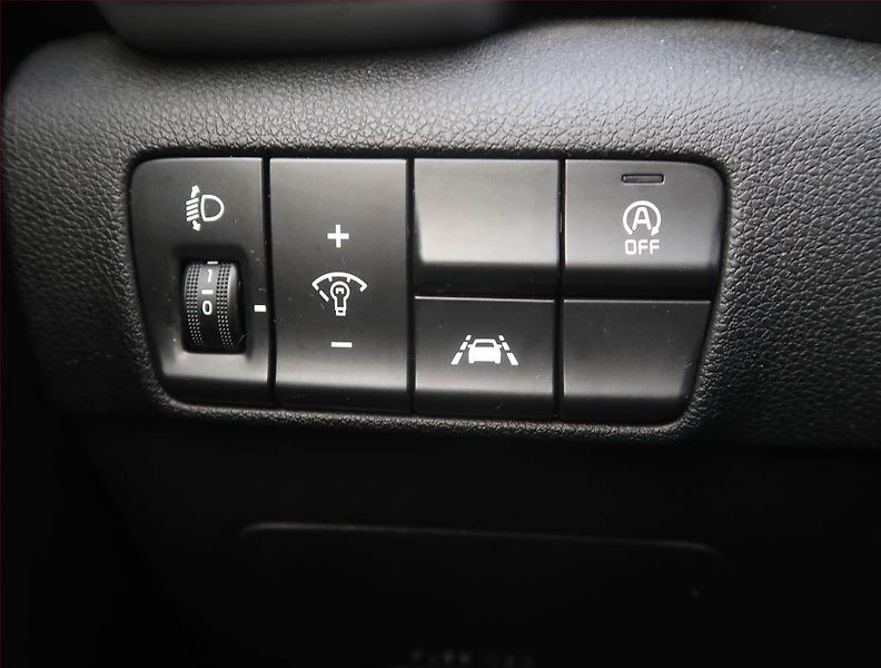 Kia Sportage (2022) Black Edition 1.6 GDI - fotka 17 z 24