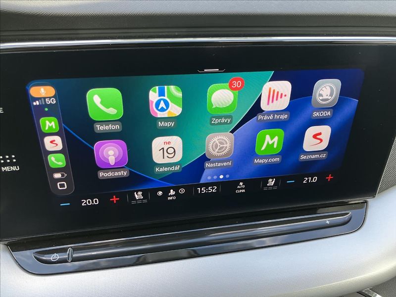 Škoda Octavia 2,0 TAŽNÉ,KŮŽE,MATRIX-BEAM - fotka 32 z 36
