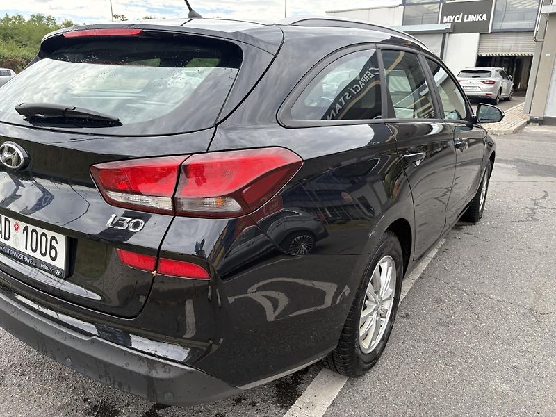 Hyundai i30 (2018) - fotka 8 z 8
