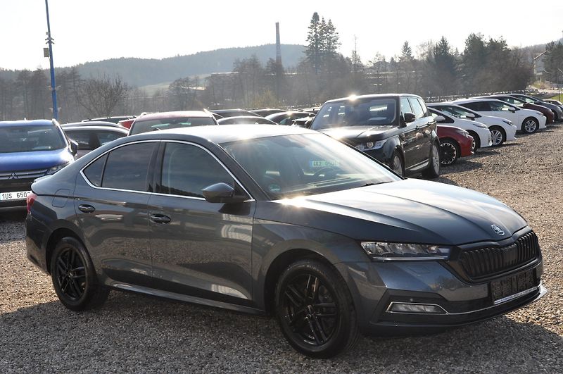 Škoda Octavia IV 2.0TDi 110kW A/T - fotka 2 z 29