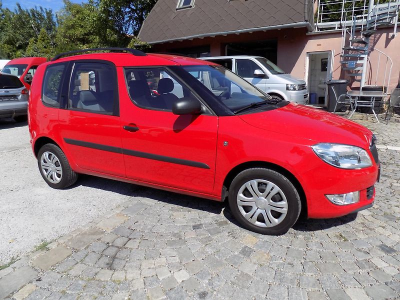 Škoda Roomster 1,2 TSI 63 KW ACTIVE, KLIMA - fotka 6 z 54