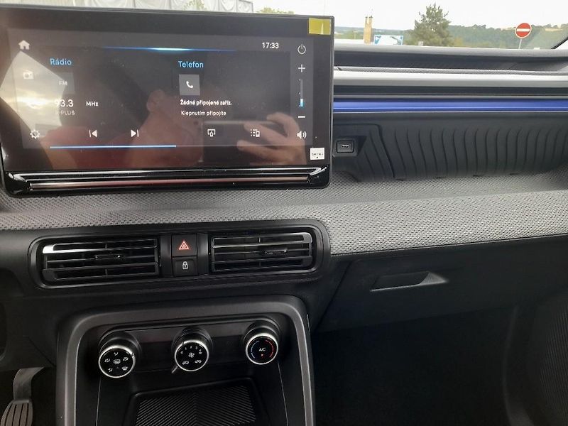 Citroën C3 (2026) PLUS TURBO 100K MAN6 - fotka 23 z 32