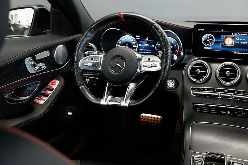 Mercedes-Benz Třídy C (2019) C43 AMG V6 Biturbo 4Matic - fotka 19 z 44