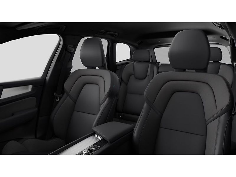 Volvo XC60 Plus Black Edition T6 AWD 262k - fotka 7 z 13
