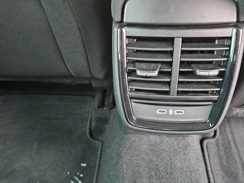 Škoda Kamiq (2024) TOP SELECTION TSI 85/1.0 A7F - fotka 24 z 28