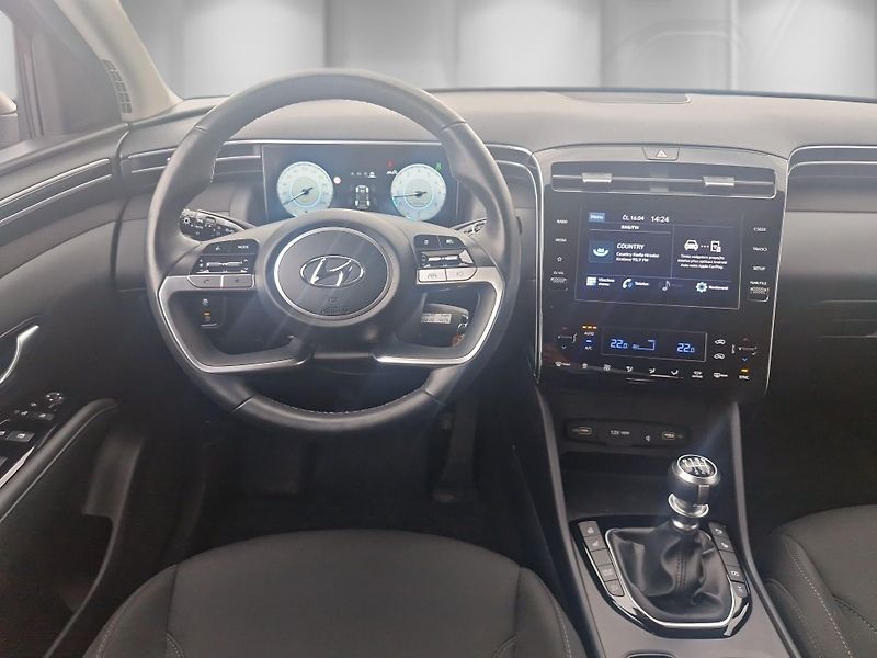 Hyundai Tucson (2023) 1,6 T-GDi SMART 110 kW 4x4 - fotka 15 z 24