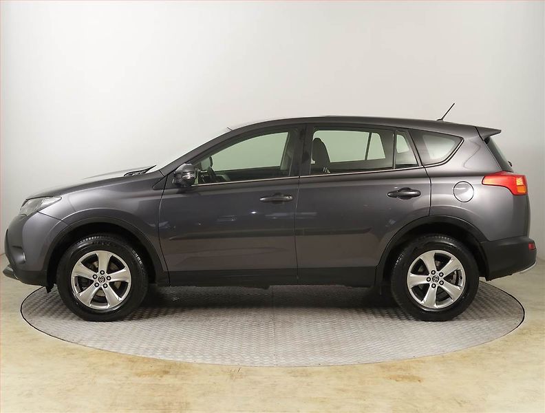 Toyota RAV4 (2015) 2.0 D-4D, ČR,1.maj, Serv.kniha - fotka 3 z 17
