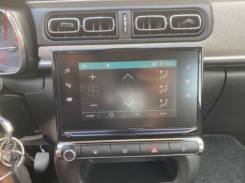Citroën C3 (2018) 1.2 PT, Shine, navi - fotka 17 z 17