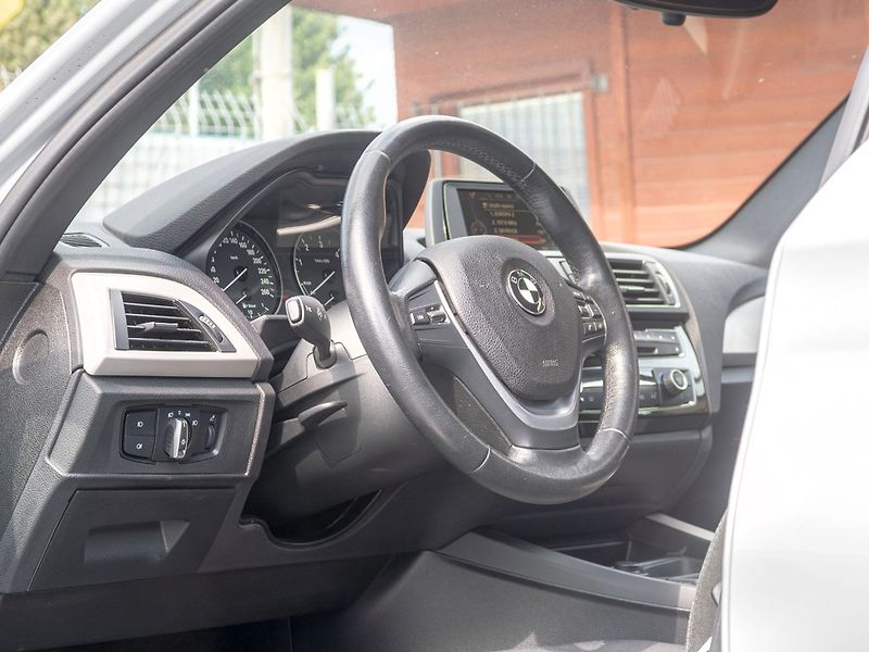 BMW Řada 1 (2016) 116D – LED světla - fotka 13 z 43