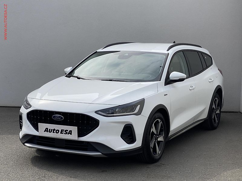Ford Focus (2023) 1.5 EcoBoost, Active, AT, LED - fotka 3 z 19